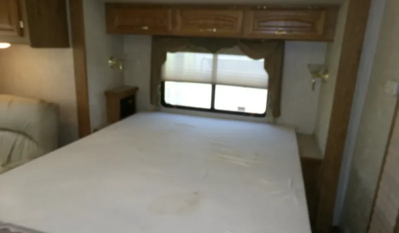 
								2005 Georgie Boy Cruise Master LE full									