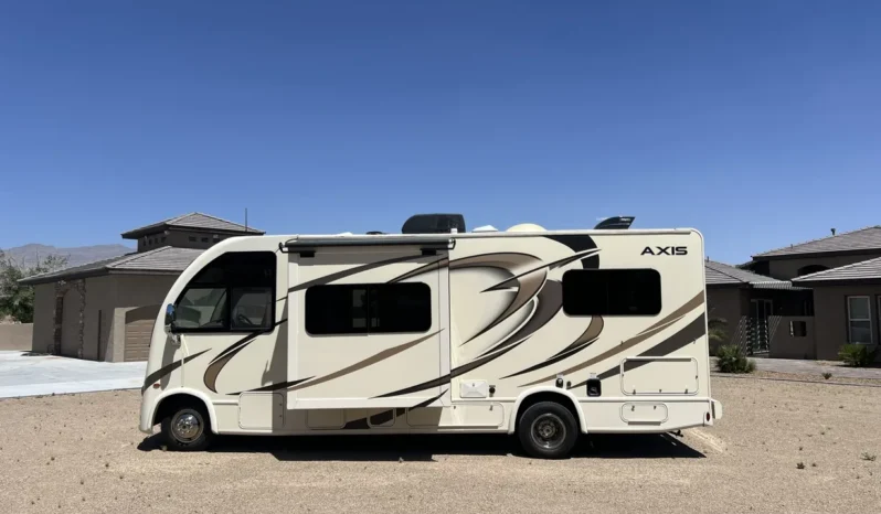 
								2018 Thor Motor Coach Axis 24.1 full									