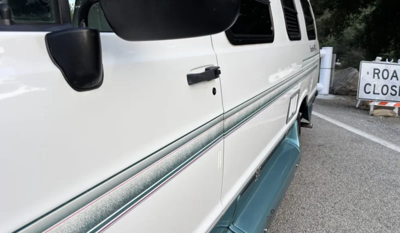 
								1996 Dodge Ram Van B3500 Roadtrek 190 Versatile full									