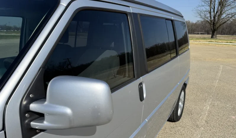 
								2003 Volkswagen EuroVan MV Weekender full									