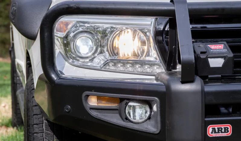 
								2014 Toyota Land Cruiser URJ200 full									