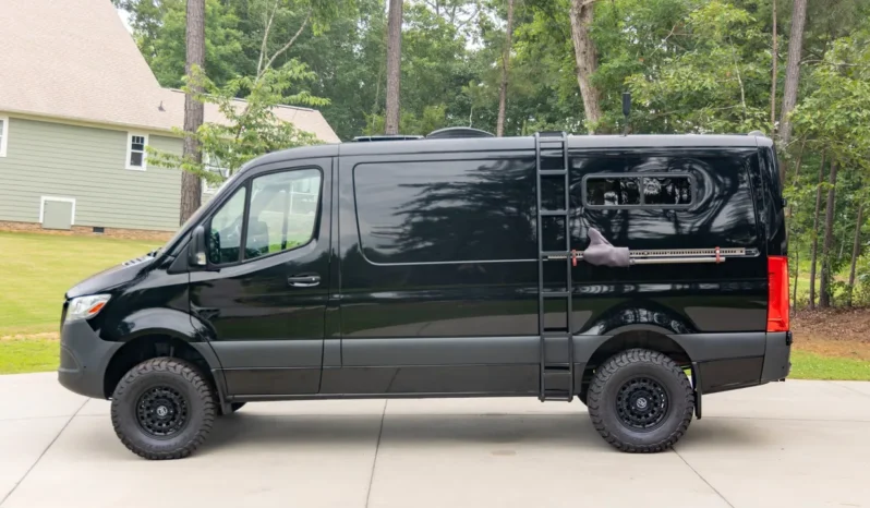 
								2020 Mercedes-Benz Sprinter 2500 full									