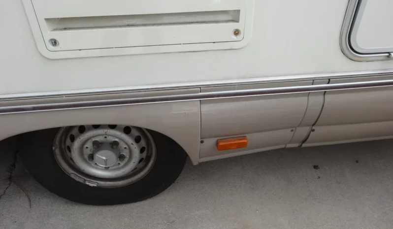 
								1997 Mercedes-Benz Sprinter Rimor Sailer 748 full									