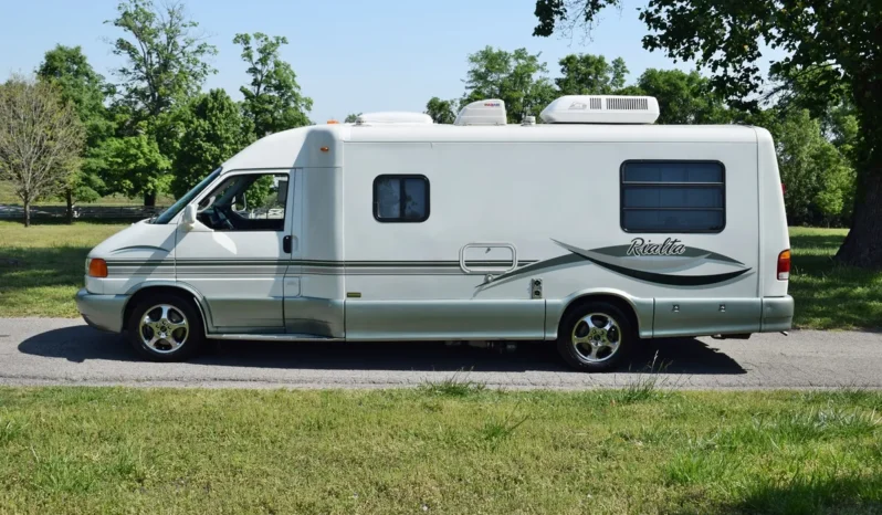 
								2001 Volkswagen EuroVan Winnebago Rialta full									