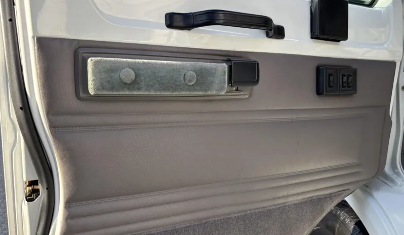 
								1996 Dodge Ram Van B3500 Roadtrek 190 Versatile full									
