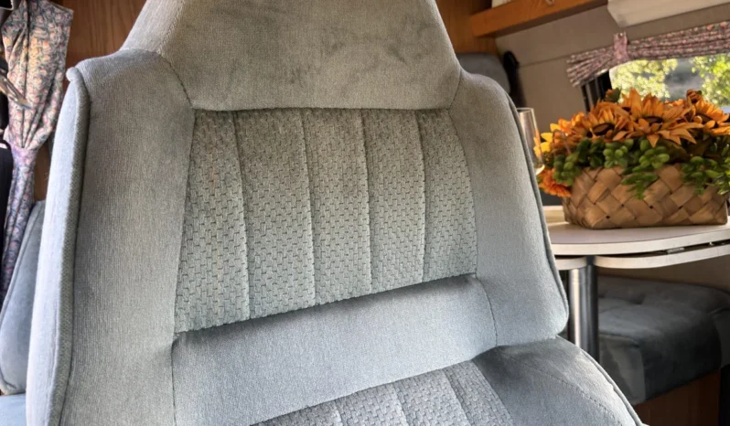 
								1996 Dodge Ram Van B3500 Roadtrek 190 Versatile full									