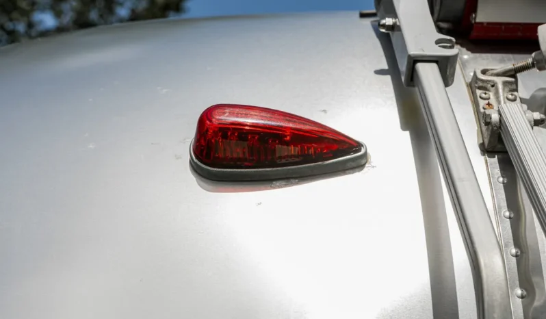 
								2010 Airstream 19CNB Victorinox Edition full									