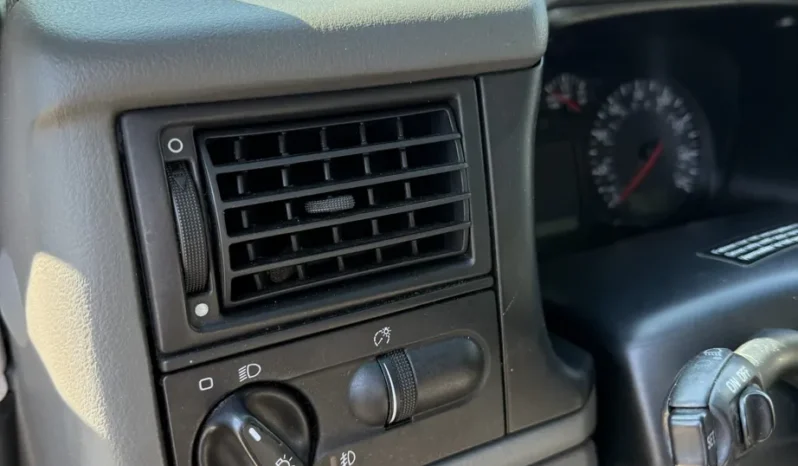 
								2003 Volkswagen EuroVan MV Weekender full									