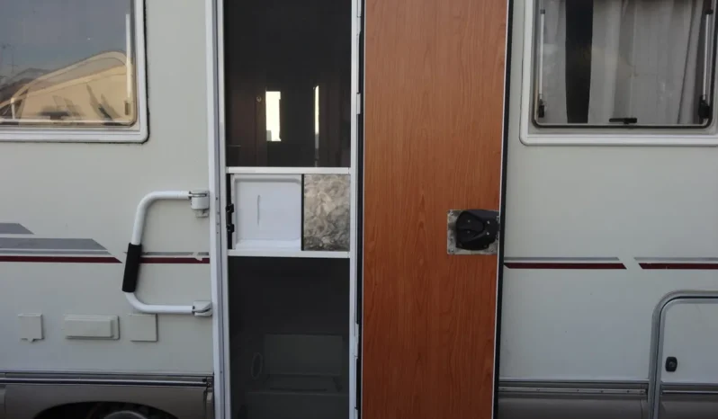 
								1997 Mercedes-Benz Sprinter Rimor Sailer 748 full									