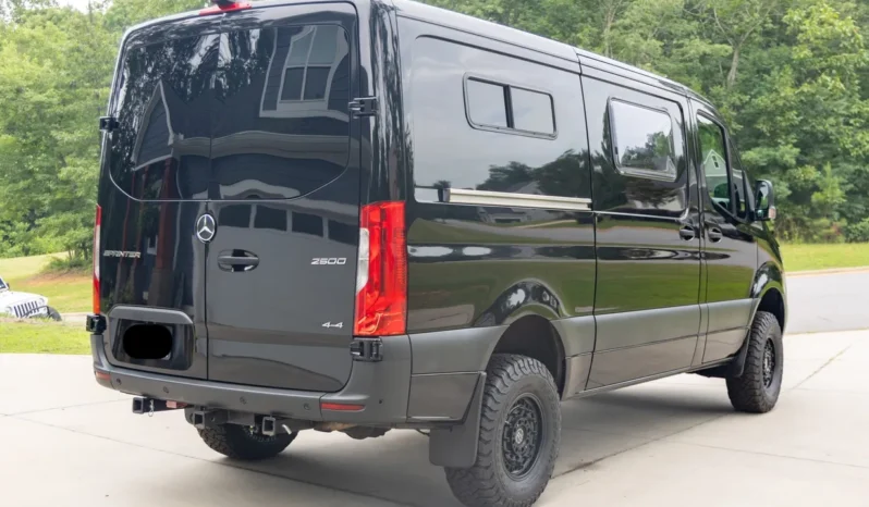 
								2020 Mercedes-Benz Sprinter 2500 full									