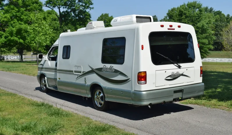 
								2001 Volkswagen EuroVan Winnebago Rialta full									