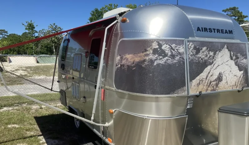 
								2010 Airstream Victorinox Travel Trailer full									