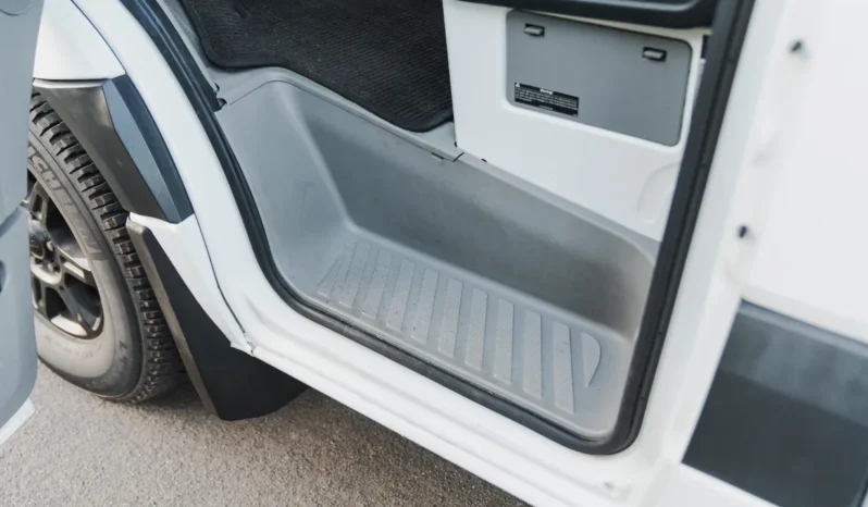 
								2008 Dodge Sprinter 2500 Camper Conversion full									