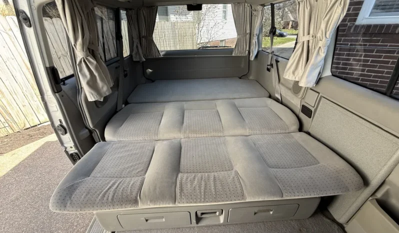 
								2003 Volkswagen EuroVan MV Weekender full									