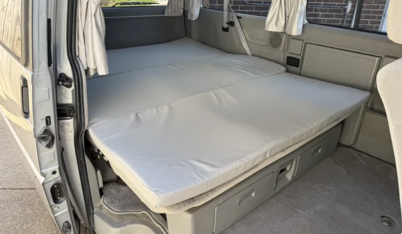 
								2003 Volkswagen EuroVan MV Weekender full									