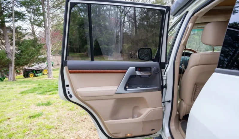 
								2014 Toyota Land Cruiser URJ200 full									
