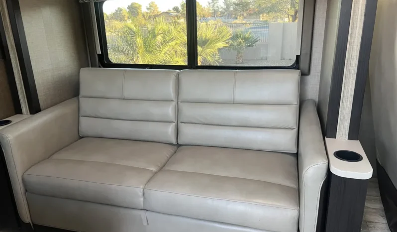 
								2018 Thor Motor Coach Axis 24.1 full									