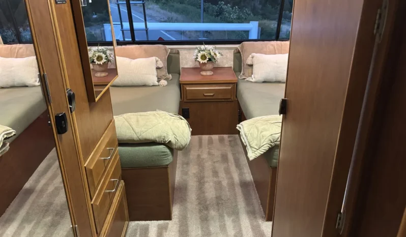 
								2008 Lazy Daze Motorhome full									
