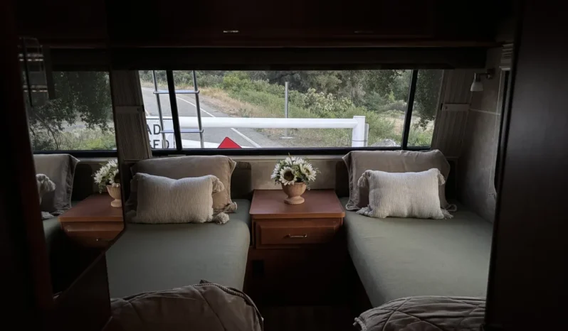 
								2008 Lazy Daze Motorhome full									