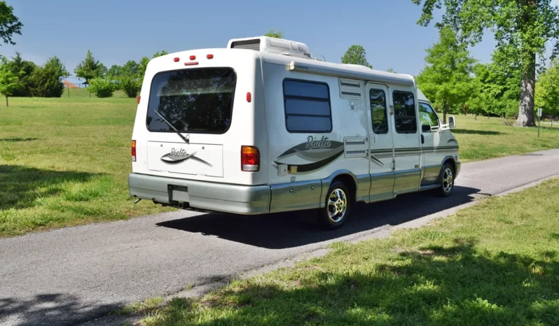 
								2001 Volkswagen EuroVan Winnebago Rialta full									