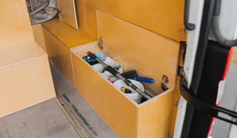 
								2008 Dodge Sprinter 2500 Camper Conversion full									