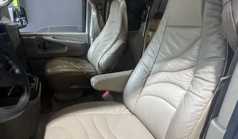 
								2006 Pleasure-Way Lexor-TS Motorhome full									
