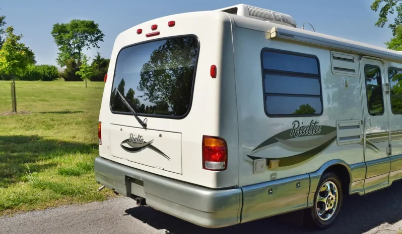 
								2001 Volkswagen EuroVan Winnebago Rialta full									