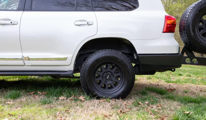 
								2014 Toyota Land Cruiser URJ200 full									