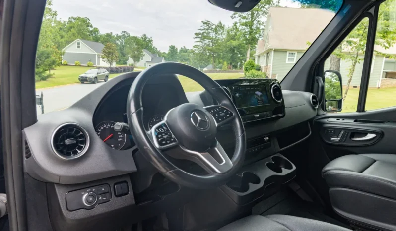 
								2020 Mercedes-Benz Sprinter 2500 full									