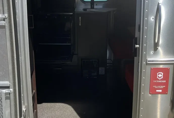 
								2010 Airstream Victorinox Travel Trailer full									