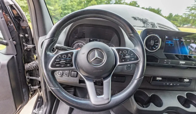 
								2020 Mercedes-Benz Sprinter 2500 full									