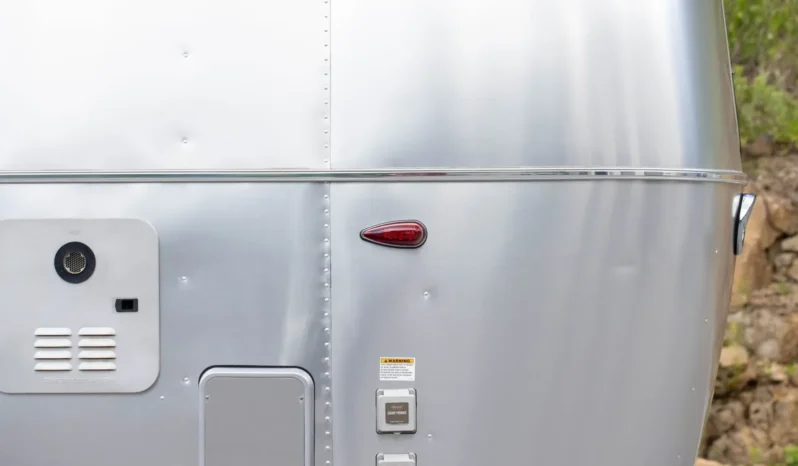 
								2021 Airstream Bambi 16′ Travel Trailer full									