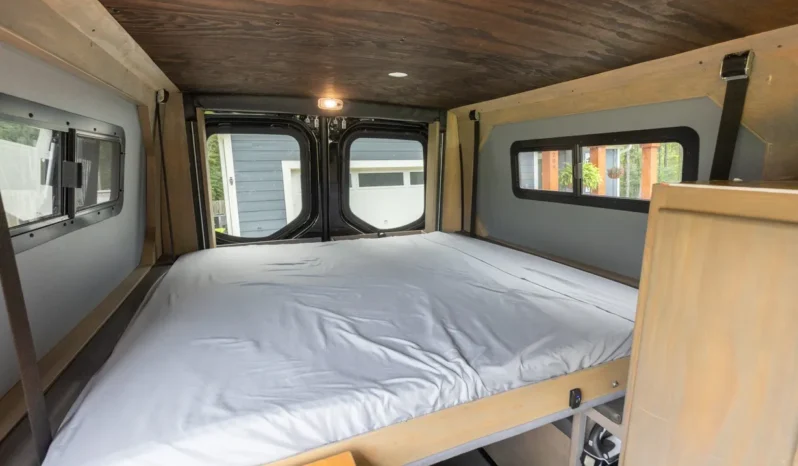 
								2020 Mercedes-Benz Sprinter 2500 full									