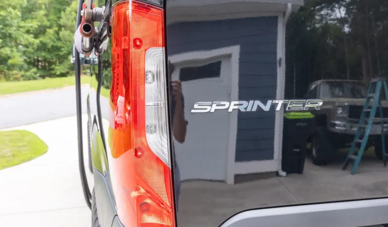 
								2020 Mercedes-Benz Sprinter 2500 full									